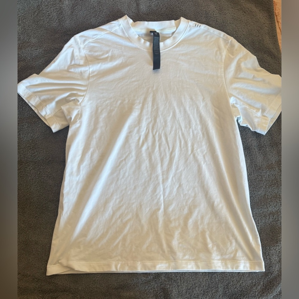 lululemon athletica Crisp White Short Sleeve Tee size M